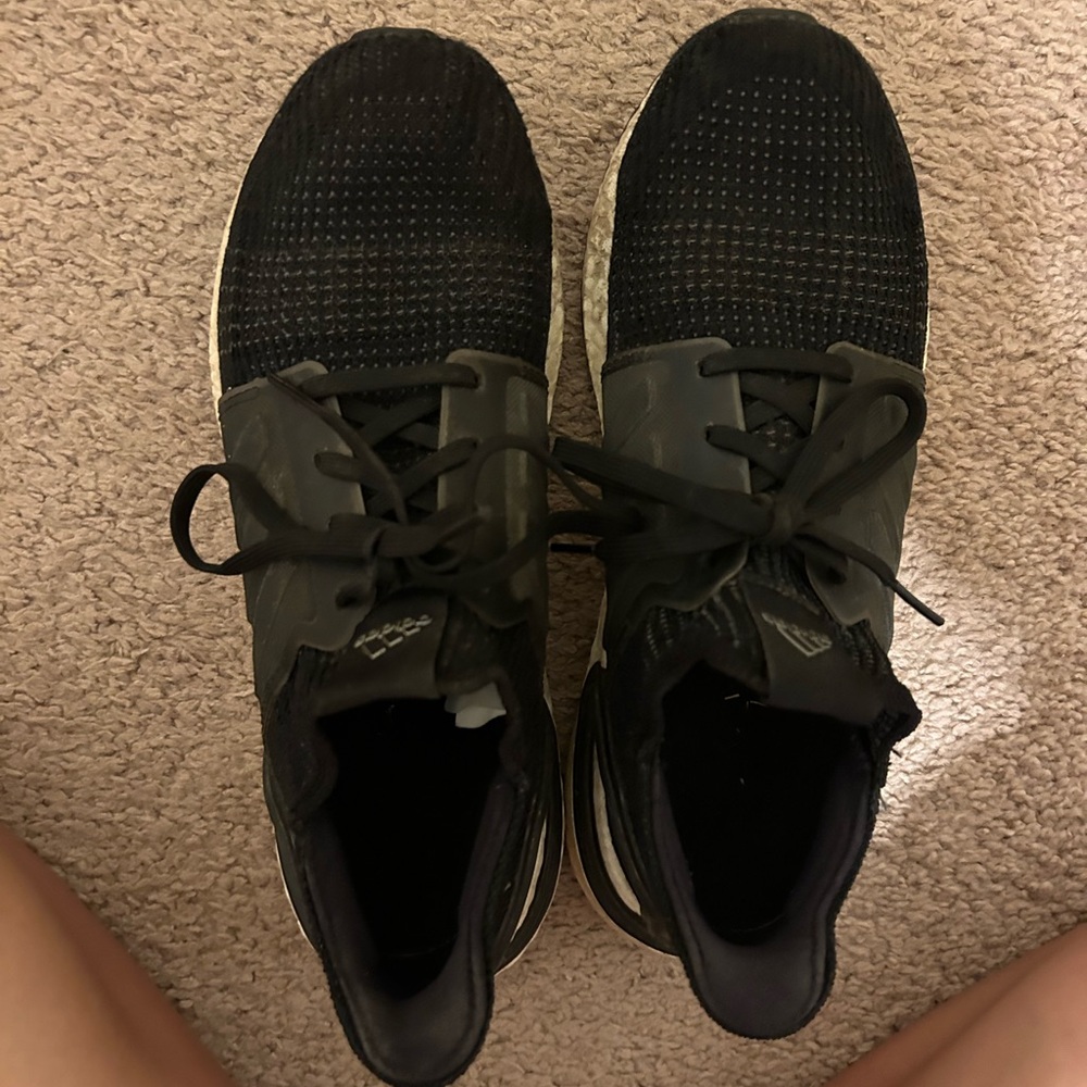 Men’s adidas ultra boost size 8 1/2